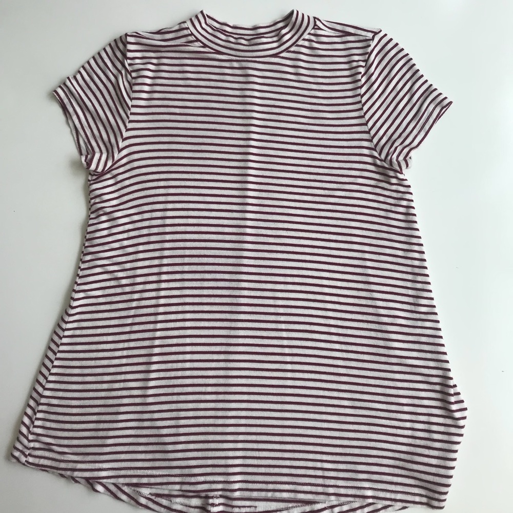 cute maroon striped short sleeve turtleneck